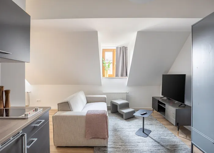 limehome Zwickau Hauptmarkt